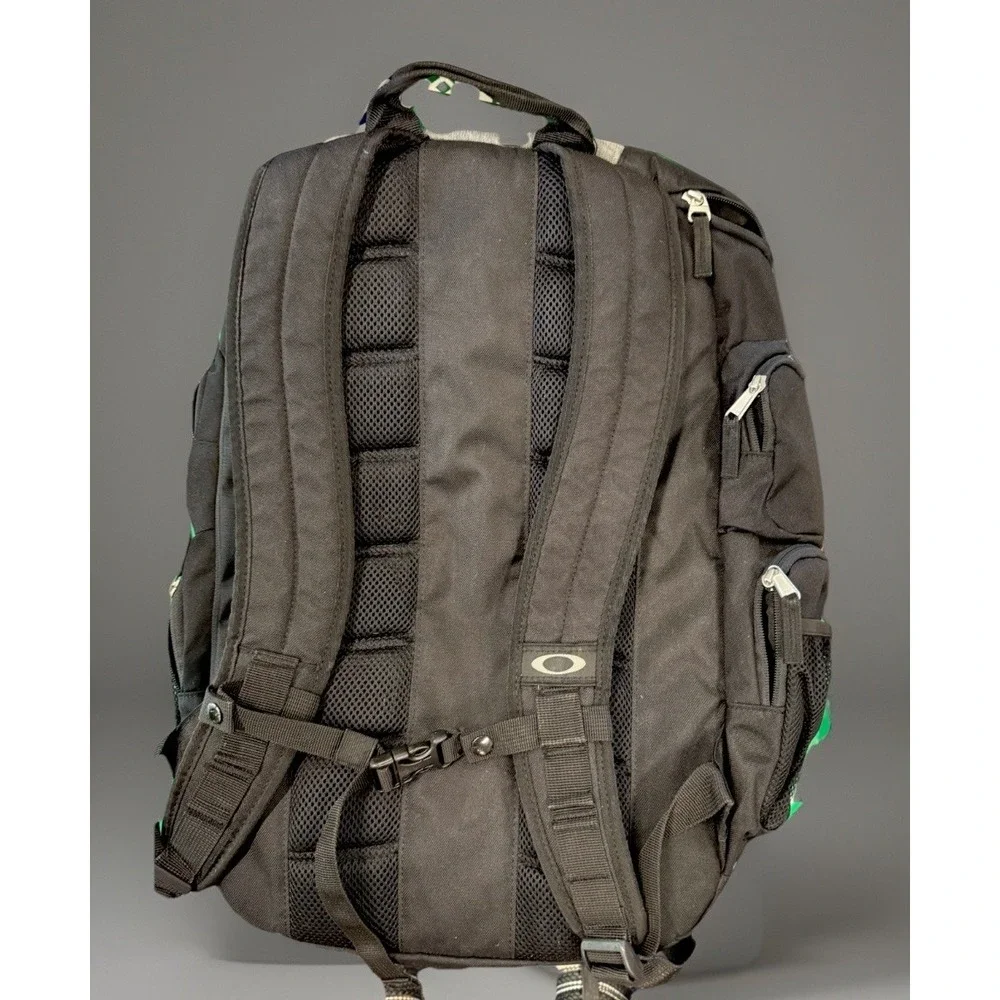 Oakley RN 96548 CA 35460 backpack Kitchen Sink Backpack 34L Capacity Gray Travel